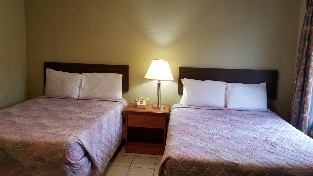 Quick Stop Motel Round Prairie Exterior foto